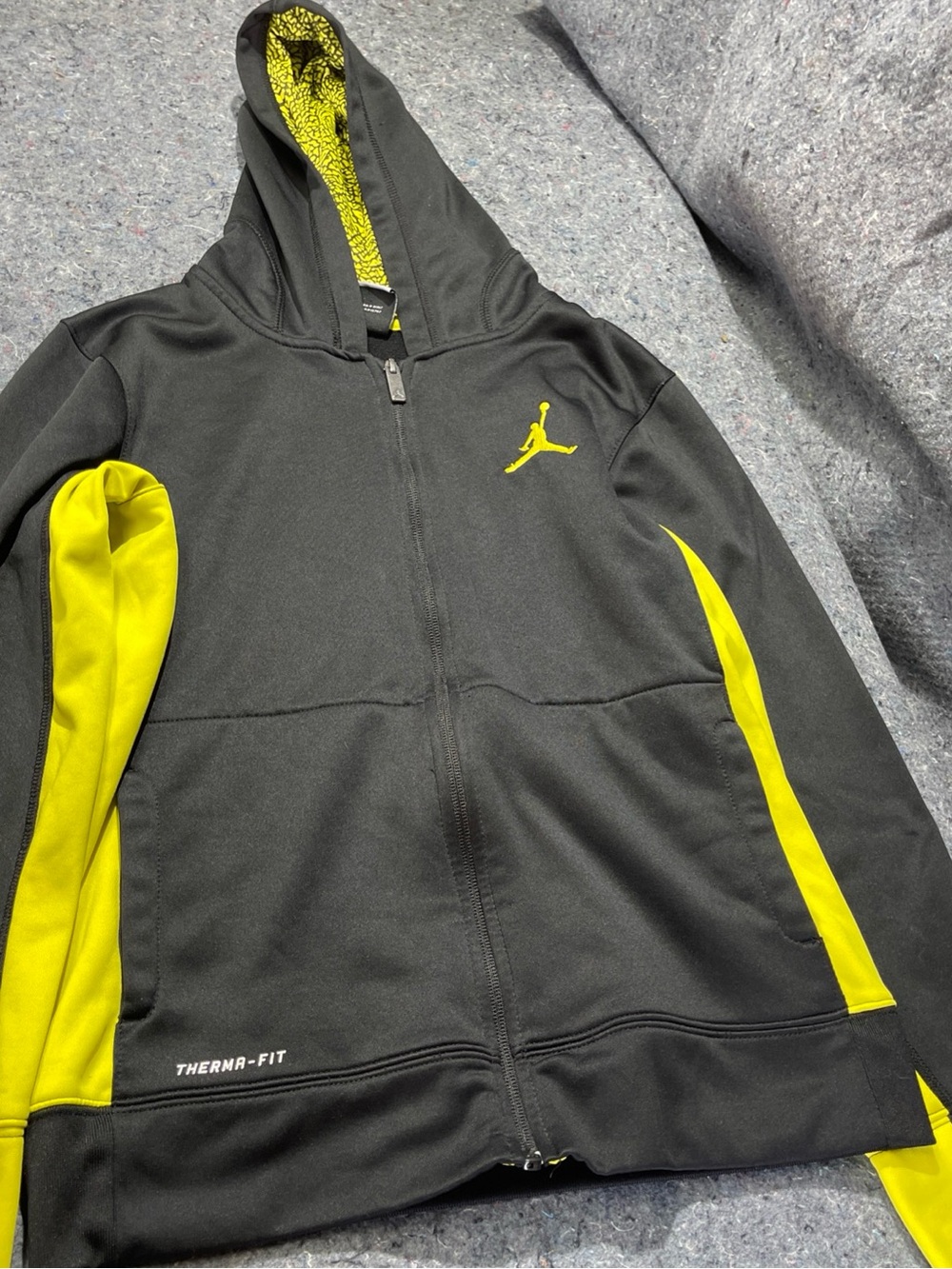 Jordan Black & Yellow Therma-Fit Kids Hoodie Jacket